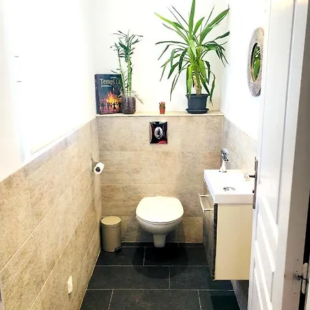 Ensoleillee A Avec Piscine Privee * Pietralba