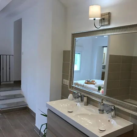 Ensoleillee A Avec Piscine Privee Pietralba