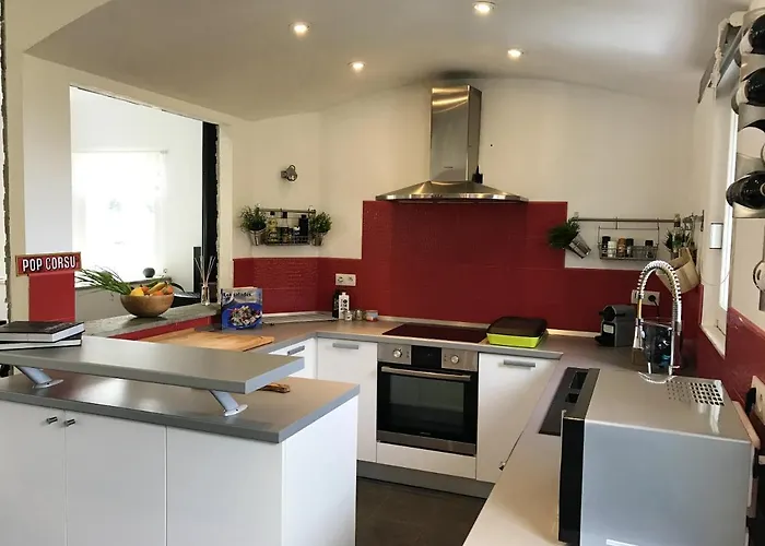 Ensoleillee A Avec Piscine Privee *