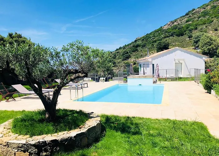 Ensoleillee A Avec Piscine Privee וילה Pietralba