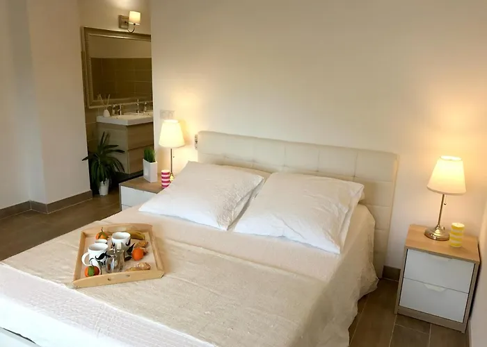 Ensoleillee A Avec Piscine Privee