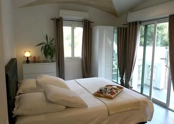 וילה Ensoleillee A Avec Piscine Privee